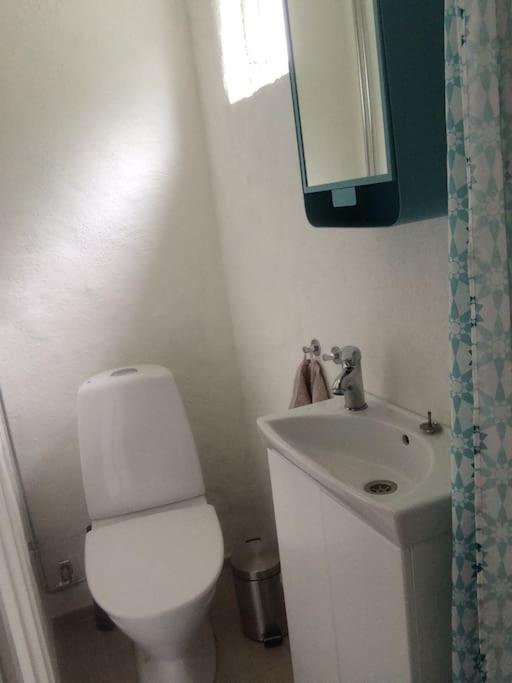 Charmig Liten Laegenhet Pa Oesterlen Sankt Olof Bagian luar foto